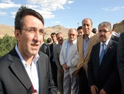 Doğu'ya yatırım sürecek